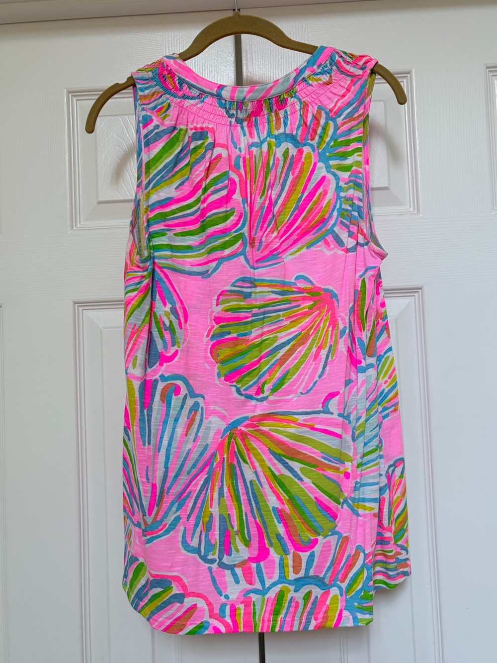 Lilly Pulitzer Essie Tank Top Pink in Shellabrate Floral & Shell-Print - Picture 4 of 5